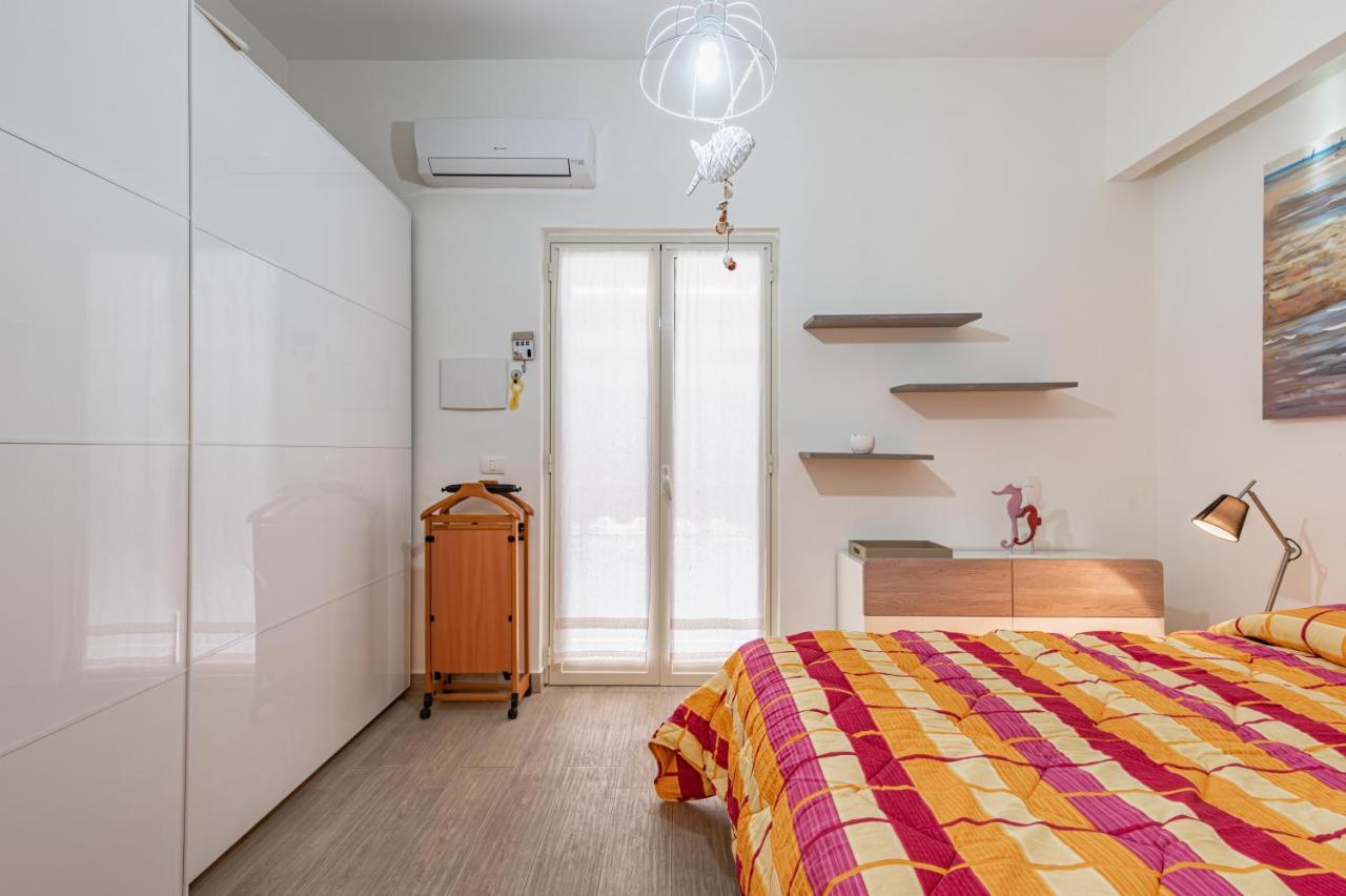 Naxos Bay Flat With Terrace 50 Meters From The Sea Apartment จีอาร์ดีนี นักซอส ภายนอก รูปภาพ