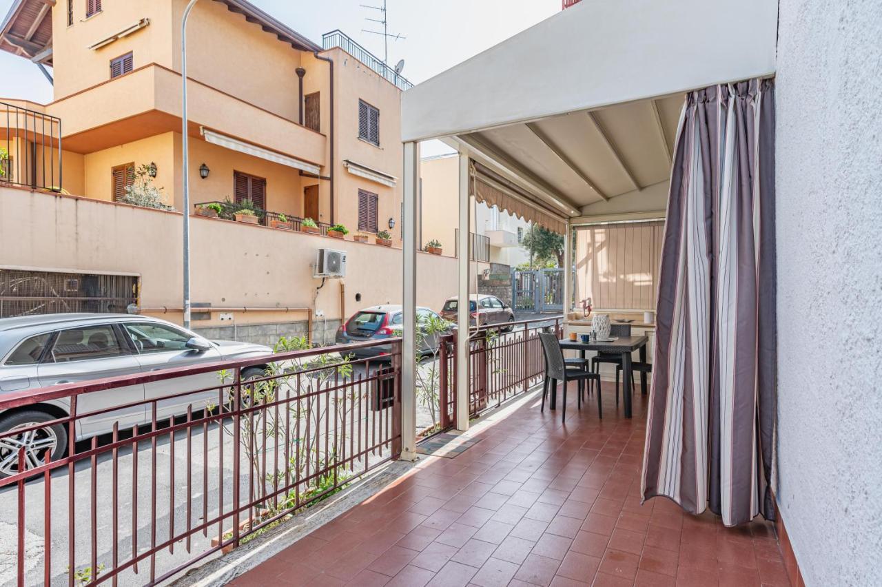 Naxos Bay Flat With Terrace 50 Meters From The Sea Apartment จีอาร์ดีนี นักซอส ภายนอก รูปภาพ